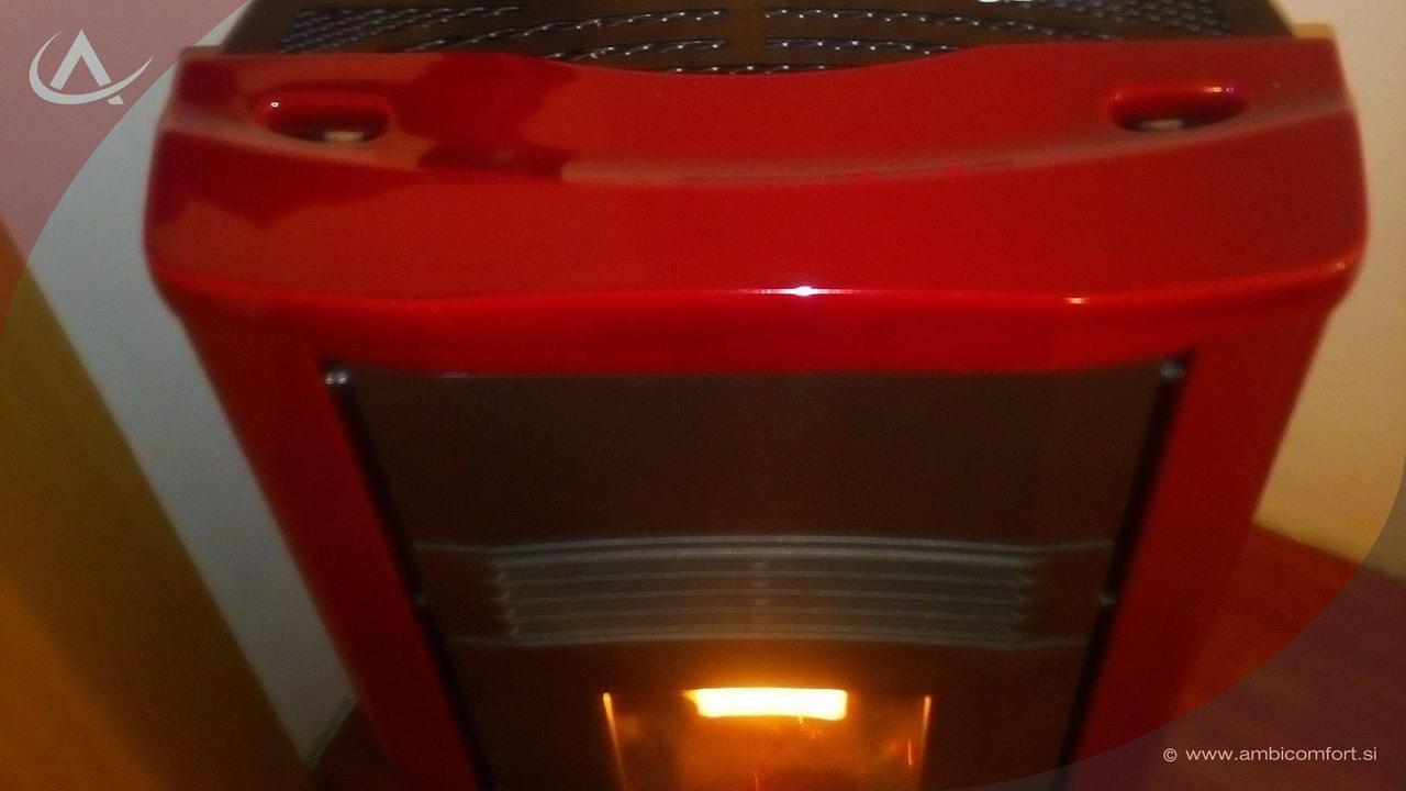 Ogrevanje dveh prostorov s pečjo Extraflame Giusy Plus